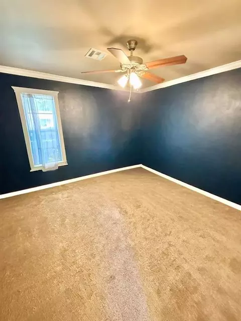 Bedroom - 2212 N Robin St, Altus, OK 73521 photo 1 of 6