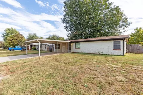 1820 Cherry Ln, Del City, OK 73115
