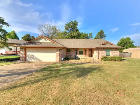 333 Pinetree Rd, Choctaw, OK 73020