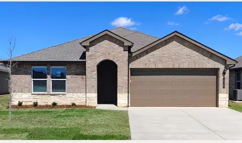 10309 NW 28th Ter, Yukon, OK 73099