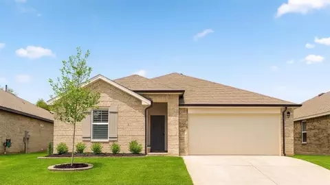 10304 NW 28th Ter, Yukon, OK 73099