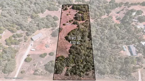 1070 Eastway Dr, Guthrie, OK 73044