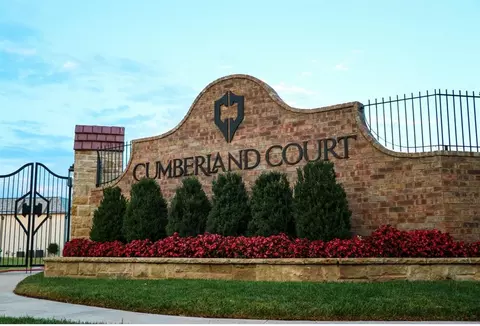 1105 Cumberland Dr, Nichols Hills, OK 73116
