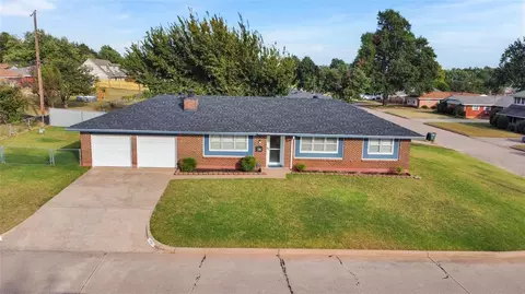 410 Vickie Dr, Del City, OK 73115