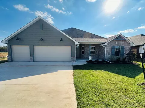 2808 Summit Hollow Cir, Norman, OK 73071