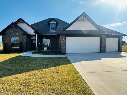 2918 Summit Terrace Dr, Norman, OK 73071