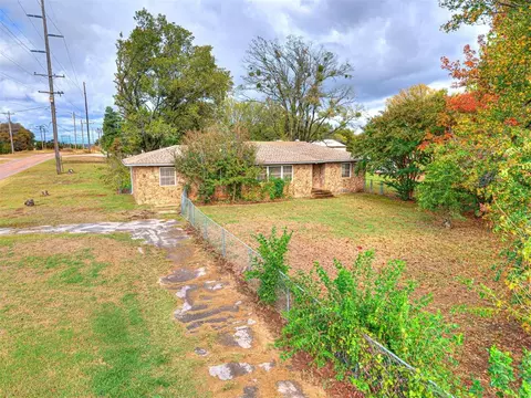 103980 S 3400 Rd, Meeker, OK 74855