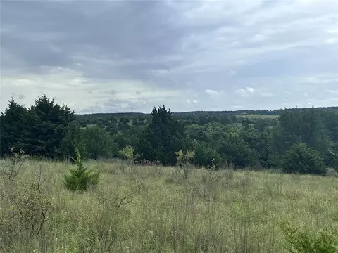 n n 2750 road, Minco, OK 73059