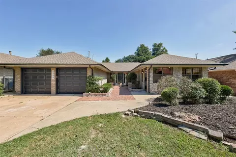 2617 NW 58th St, Oklahoma City, OK 73112