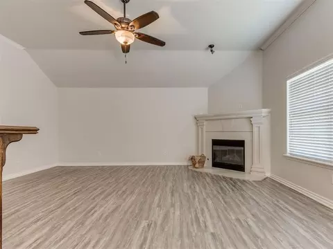 Living - 2000 Pelham Dr, Norman, OK 73071 photo 3 of 4