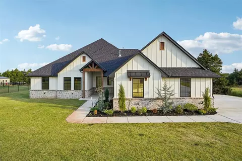 4480 Raymond Ln, Guthrie, OK 73044