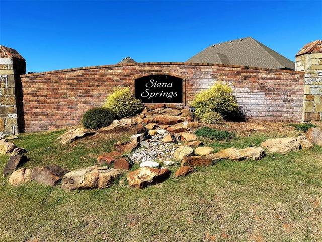 717 Manzano Dr, Norman, OK 73071