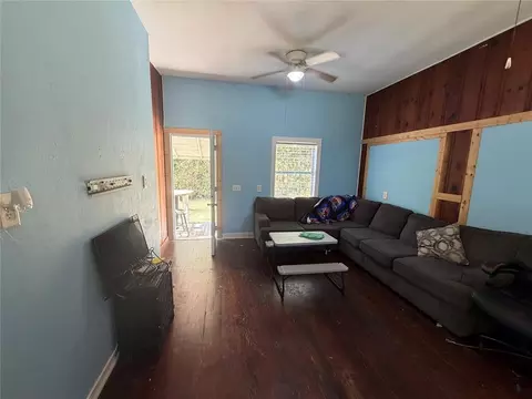 Living - 333033 E 1065 Rd, Mcloud, OK 74851 photo 3 of 3