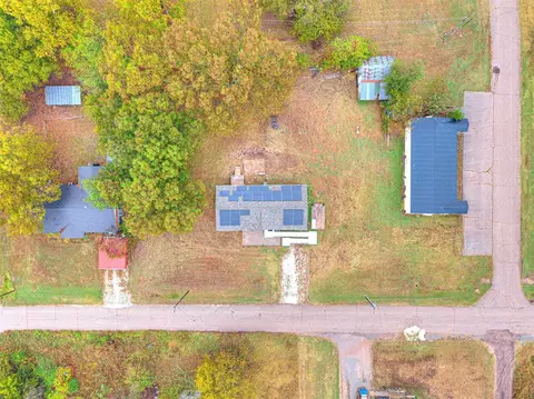 View/Area - 312 E 5th St, Wanette, OK 74878 photo 3 of 7