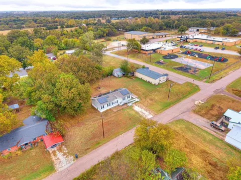 View/Area - 312 E 5th St, Wanette, OK 74878 photo 6 of 7