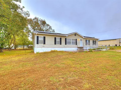 Exterior - 312 E 5th St, Wanette, OK 74878 photo 3 of 9