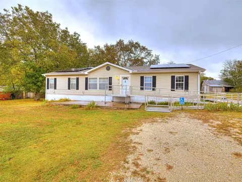 Exterior - 312 E 5th St, Wanette, OK 74878 photo 4 of 9