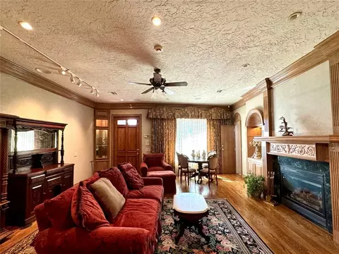 506 W Chickasha Ave, Chickasha, OK 73018