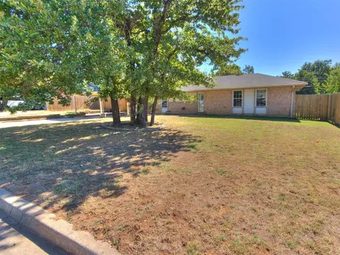 3200 Marla Ln, Edmond, OK 73034