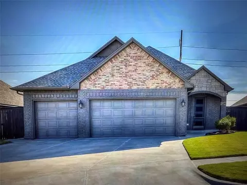15304 Deer Valley Trl, Edmond, OK 73013