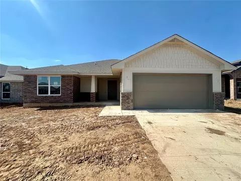 1013 Redwood Creek Dr, Yukon, OK 73099