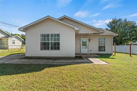 704 W Ridge Ave, Mcalester, OK 74501