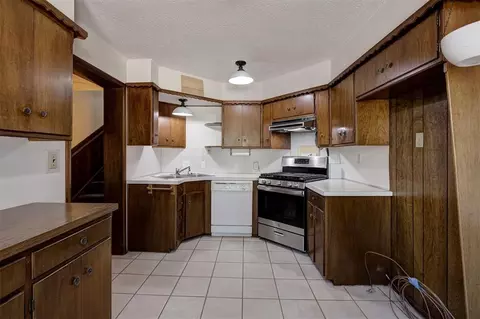 Kitchen - 4808 N Willow Ave, Bethany, OK 73008 photo 1 of 4