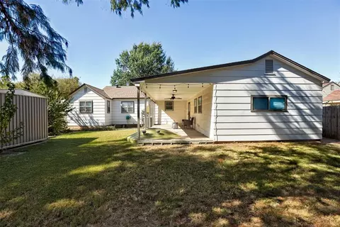 Exterior - 4808 N Willow Ave, Bethany, OK 73008 photo 6 of 7