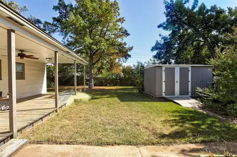 Exterior - 4808 N Willow Ave, Bethany, OK 73008 photo 4 of 7