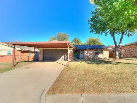809 Glenwood Dr, Yukon, OK 73099