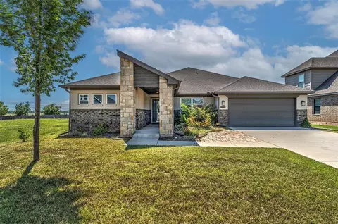 15905 Tall Grass Dr, Moore, OK 73170