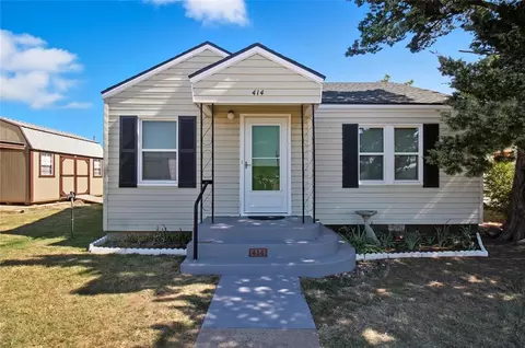 414 N Elm St, Granite, OK 73547