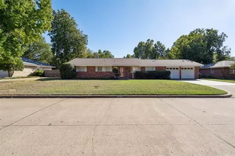 2666 Brentwood Dr, Norman, OK 73069