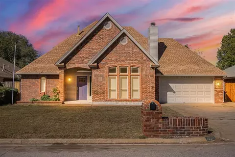 10505 Willow Ridge Dr, Oklahoma City, OK 73130