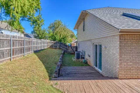 Exterior - 3617 Hampton Ct, Norman, OK 73072 photo 5 of 6
