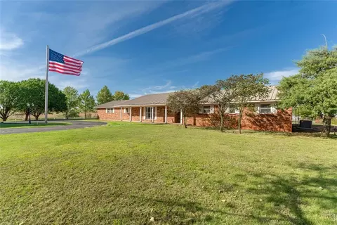 22609 E 1000 Rd, Arapaho, OK 73620