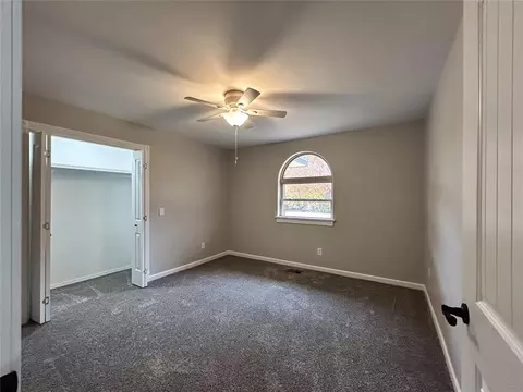 Bedroom - 22526 E 1070 Rd, Clinton, OK 73601 photo 5 of 6