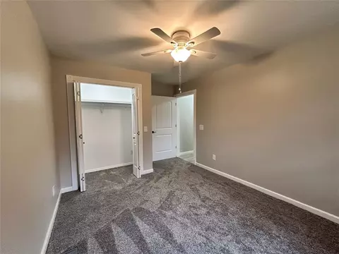Bedroom - 22526 E 1070 Rd, Clinton, OK 73601 photo 3 of 6