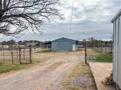 Other - 22526 E 1070 Rd, Clinton, OK 73601 photo 13 of 15