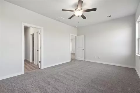 Bedroom - 1014 Prairie Dr, Tuttle, OK 73089 photo 3 of 8