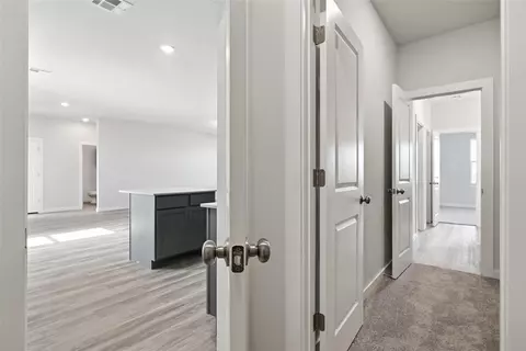 Entry Way - 1014 Prairie Dr, Tuttle, OK 73089 photo 4 of 5