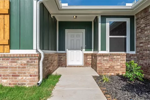 Other - 1014 Prairie Dr, Tuttle, OK 73089 photo 8 of 9