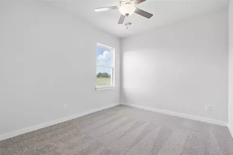 Bedroom - 1014 Prairie Dr, Tuttle, OK 73089 photo 5 of 8
