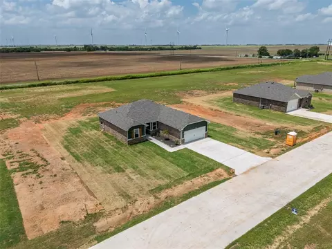 View/Area - 1014 Prairie Dr, Tuttle, OK 73089 photo 2 of 6
