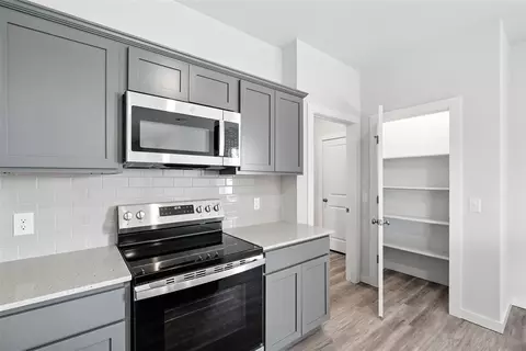 Kitchen - 1014 Prairie Dr, Tuttle, OK 73089 photo 6 of 6