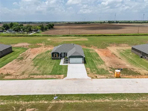 View/Area - 1014 Prairie Dr, Tuttle, OK 73089 photo 1 of 6