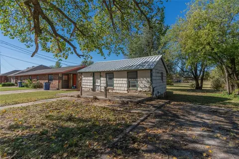 321 N Carol Ter, Mustang, OK 73064
