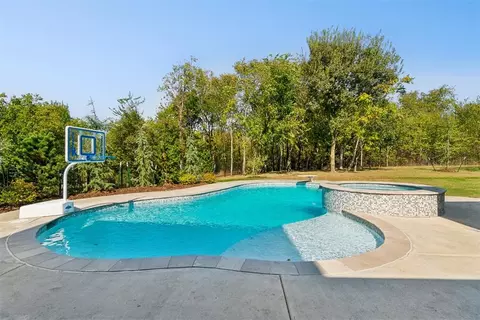 Exterior - 3205 Caleb Ct, Moore, OK 73165 photo 8 of 9