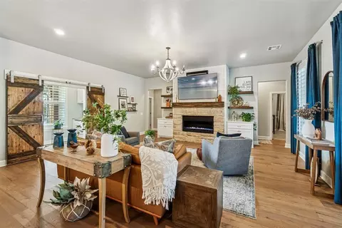 Living - 3205 Caleb Ct, Moore, OK 73165 photo 4 of 5