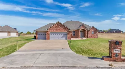 129 Lake Shore Dr, Shawnee, OK 74804